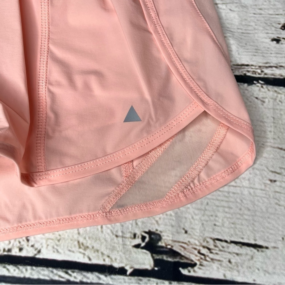 NWOT Balance Athletica Pink Breeze Shorts Size S - Picture 4 of 8